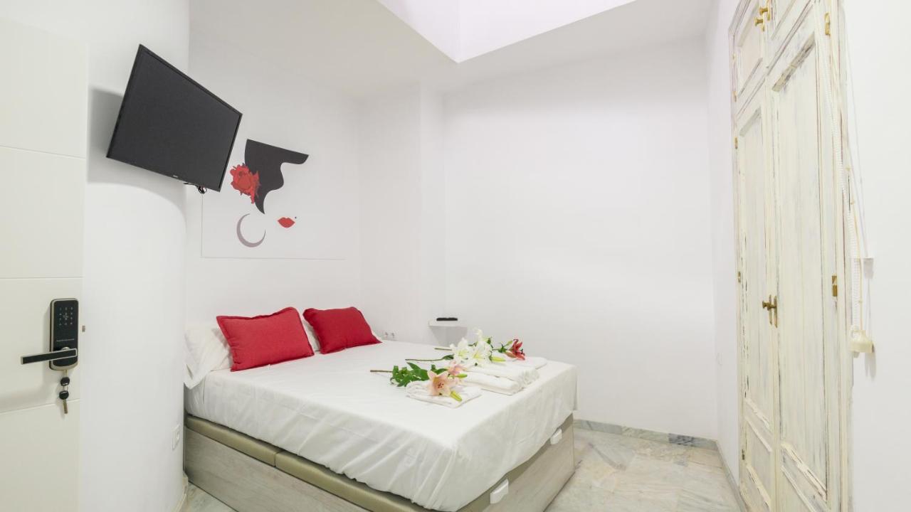 Guesthouse Room & Studio Seville La Flamenka Esterno foto